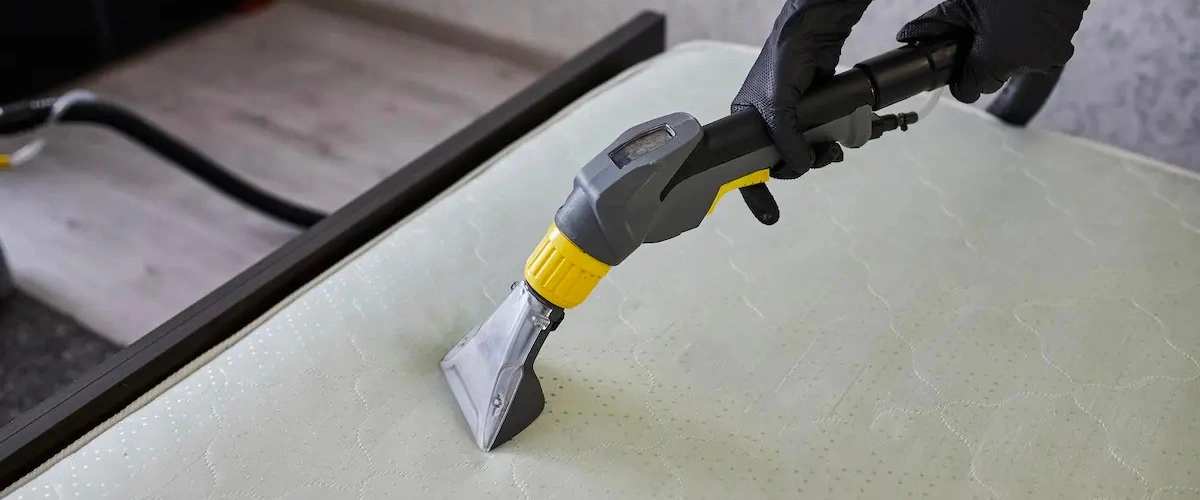 Comment utiliser une shampouineuse pour nettoyer canapé, tapis et matelas